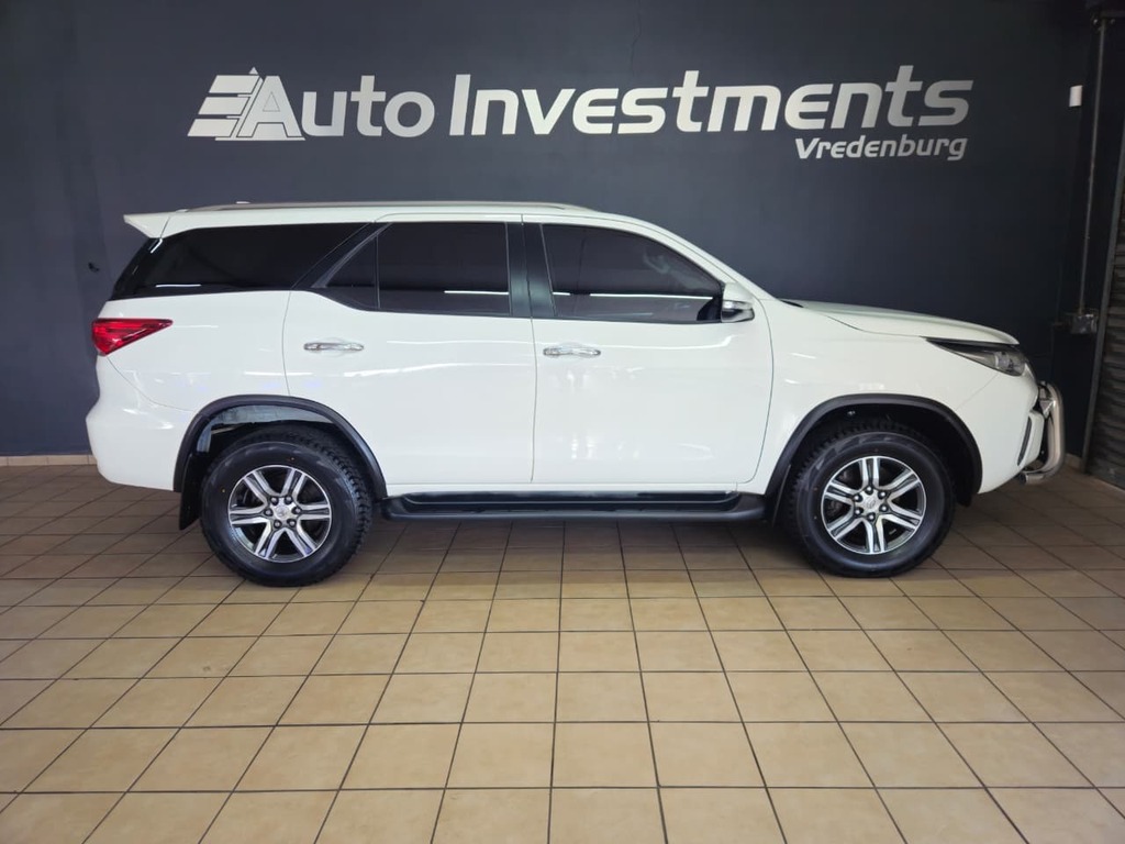 TOYOTA FORTUNER FORTUNER 2.4GD-6 R/B A/T - 2