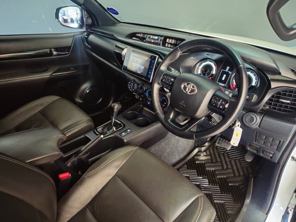 TOYOTA HILUX HILUX 2.8 GD-6 RB RAIDER 4X4 A/T P/U E/CAB
