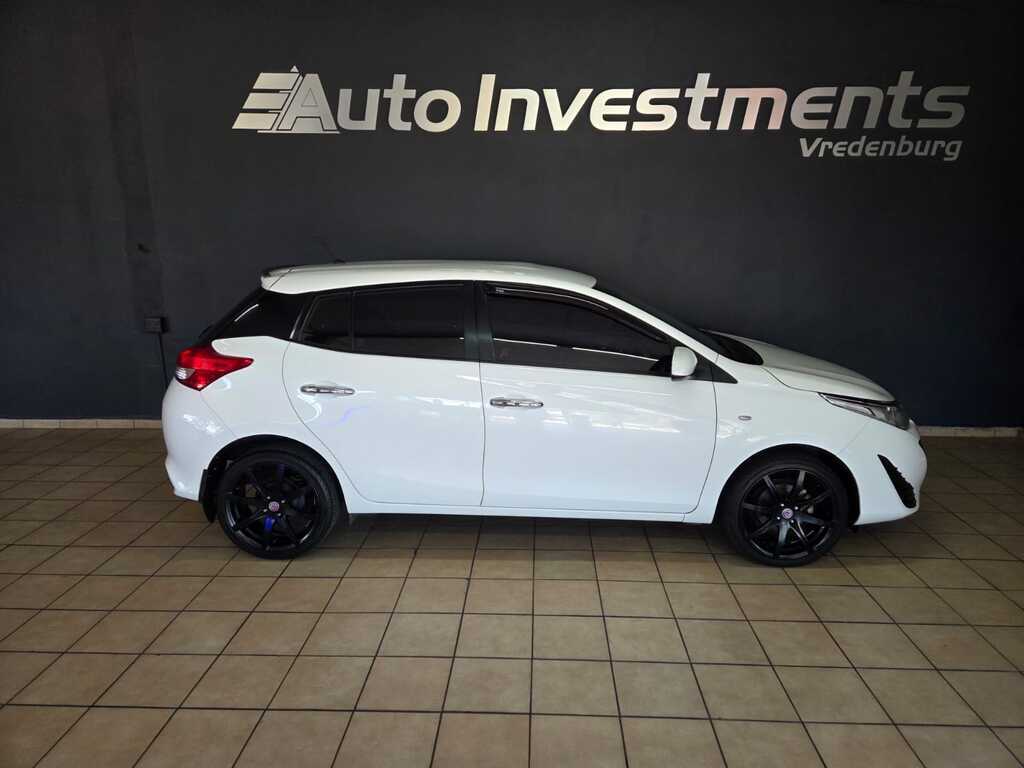 TOYOTA YARIS YARIS 1.5 Xi 5Dr - 2