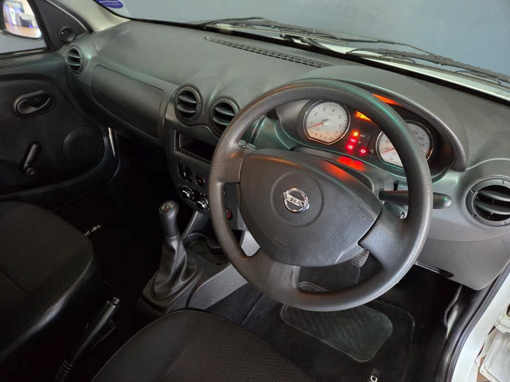 NISSAN NP200 NP200 1.6  A/C SAFETY PACK P/U S/C - 4