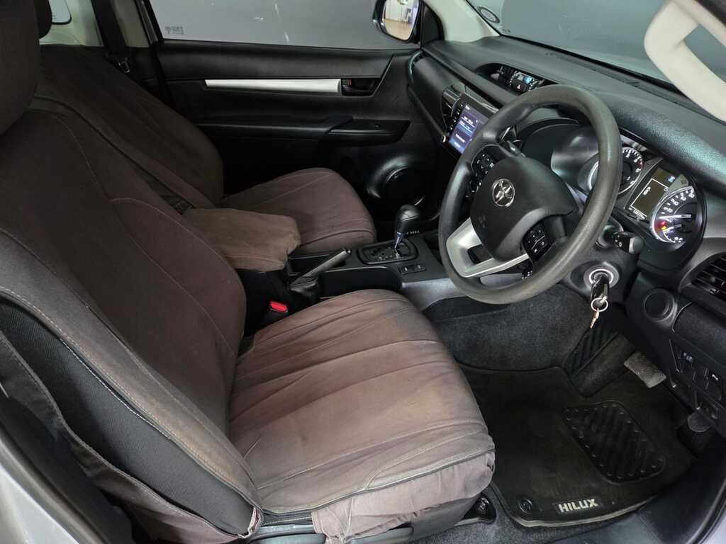 TOYOTA HILUX HILUX 2.4 GD-6 RB RAIDER A/T P/U E/CAB