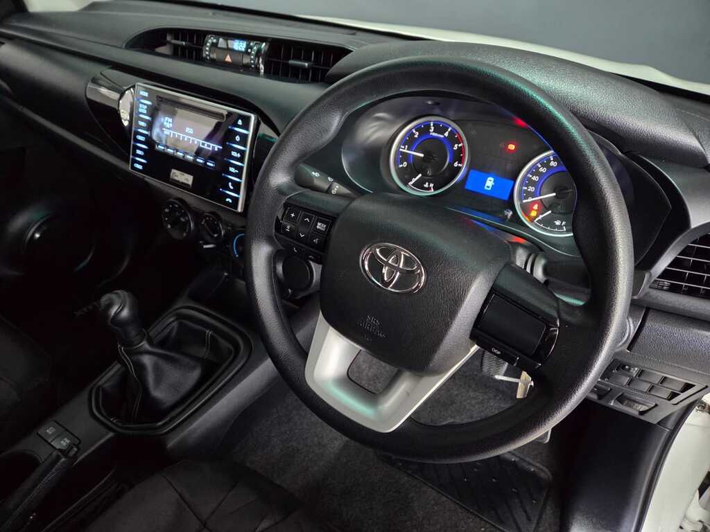 TOYOTA HILUX HILUX 2.4 GD-6 RB SRX P/U E/CAB