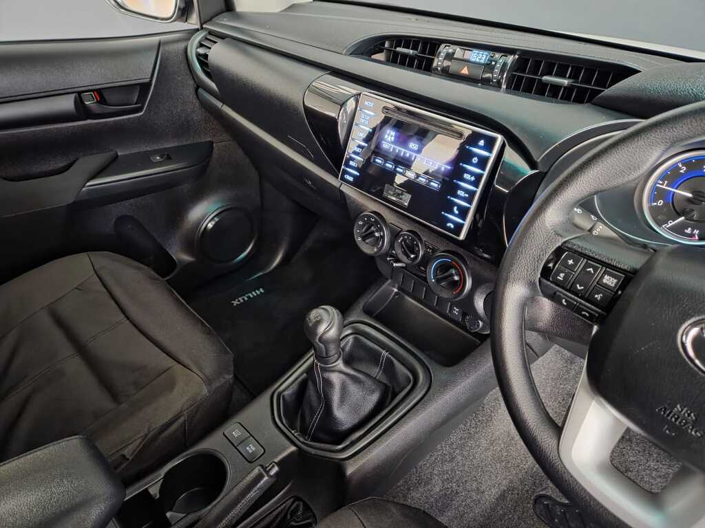 TOYOTA HILUX HILUX 2.4 GD-6 RB SRX P/U E/CAB