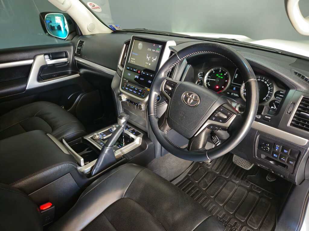 TOYOTA LAND CRUISER LAND CRUISER 200 V8 4.5D VX-R A/T