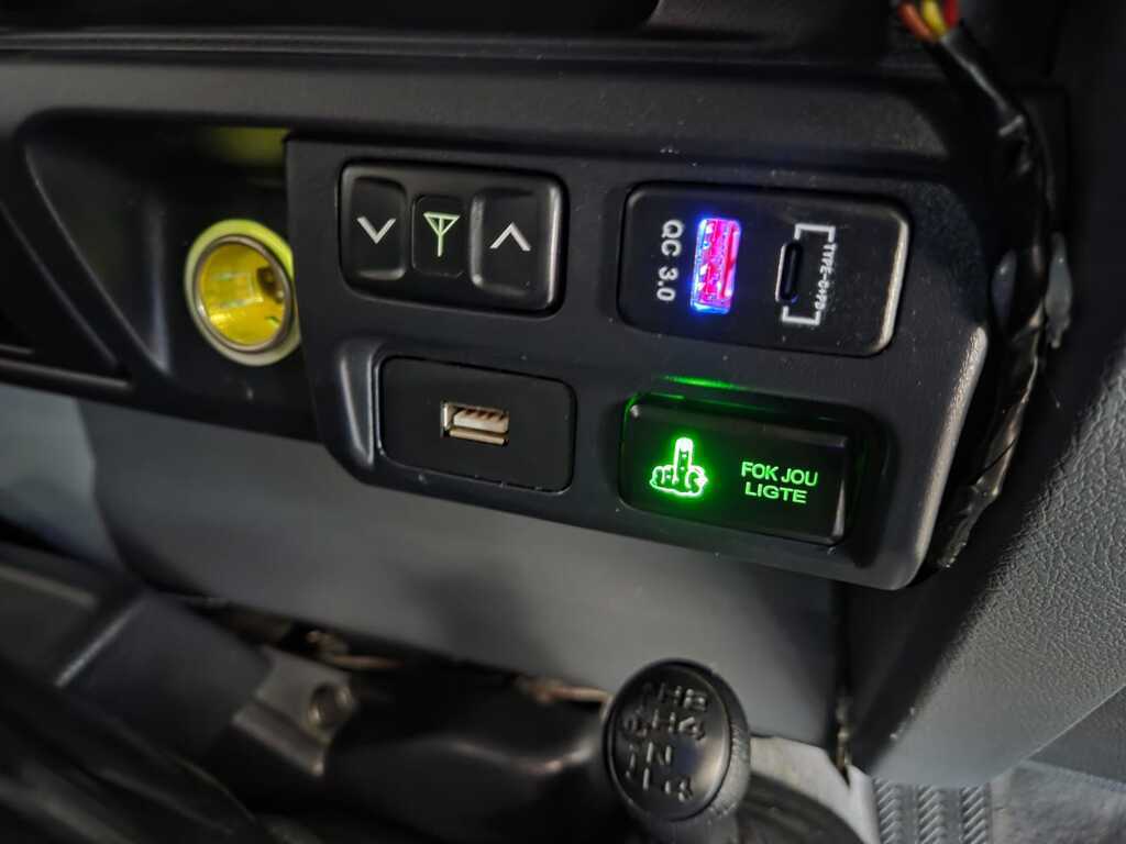TOYOTA LAND CRUISER PICK UP LAND CRUISER 79 4.5D P/U D/C