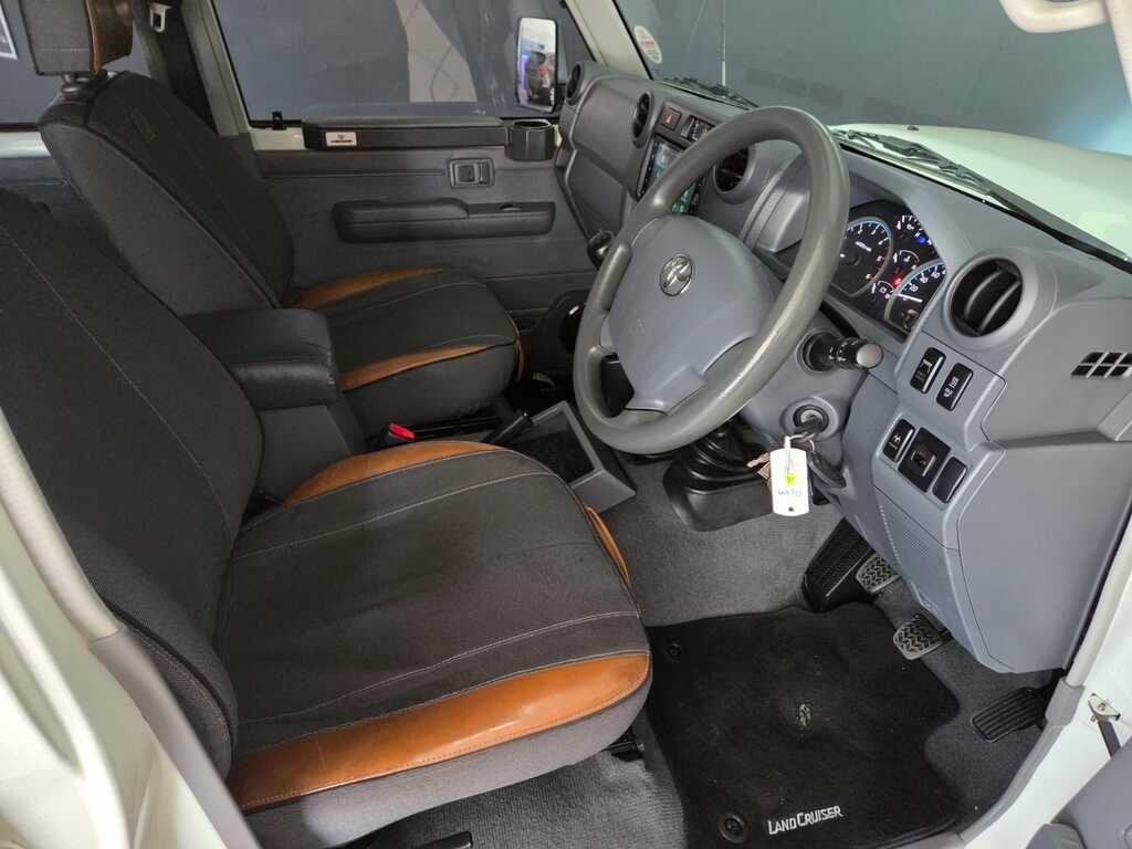 TOYOTA LAND CRUISER PICK UP LAND CRUISER 79 4.5D P/U D/C