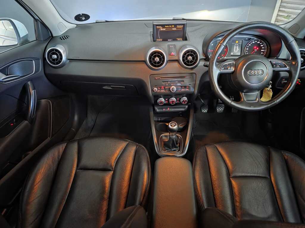 AUDI A1 A1 SPORTBACK 1.6 TDi  AMBITION - 4