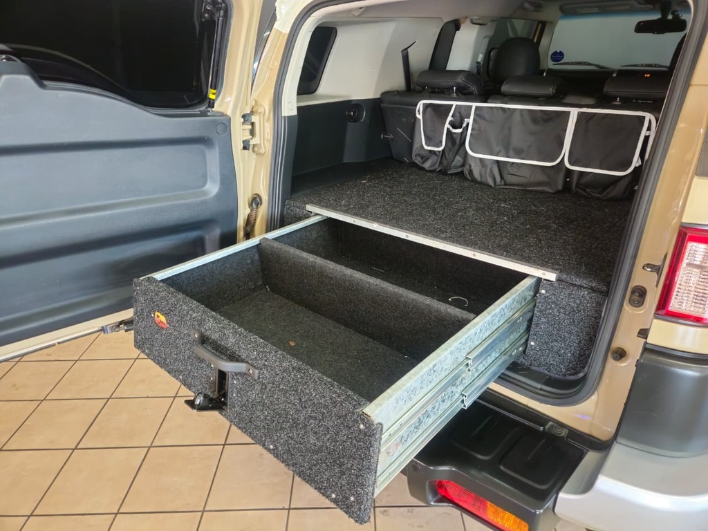 TOYOTA LANDCRUISER L/CRUISER FJ 4.0 V6 CRUISER