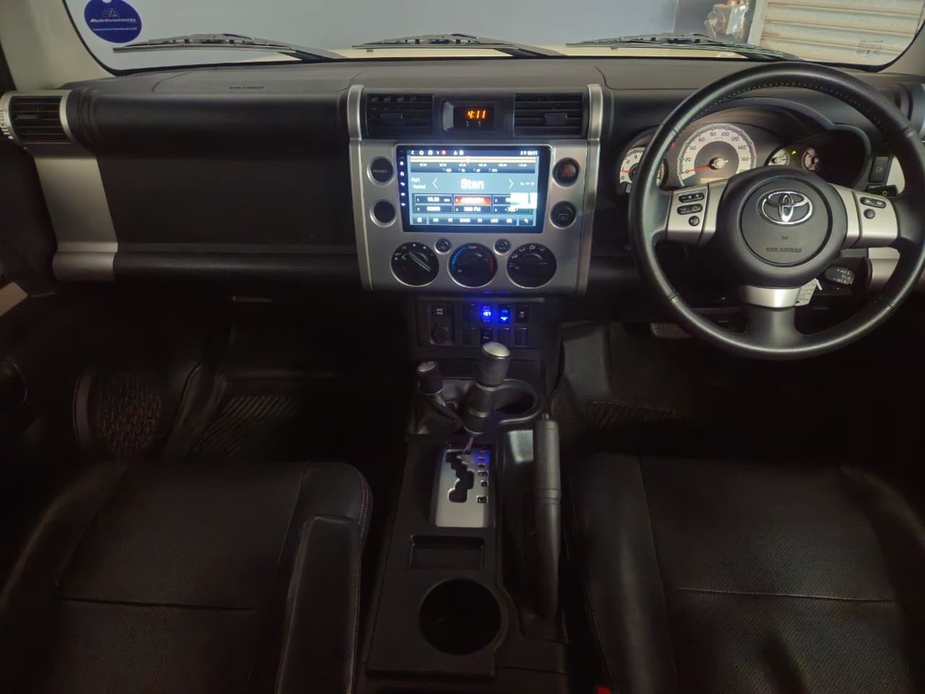 TOYOTA LANDCRUISER L/CRUISER FJ 4.0 V6 CRUISER