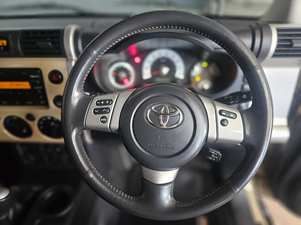 TOYOTA LANDCRUISER L/CRUISER FJ 4.0 V6 CRUISER - 5