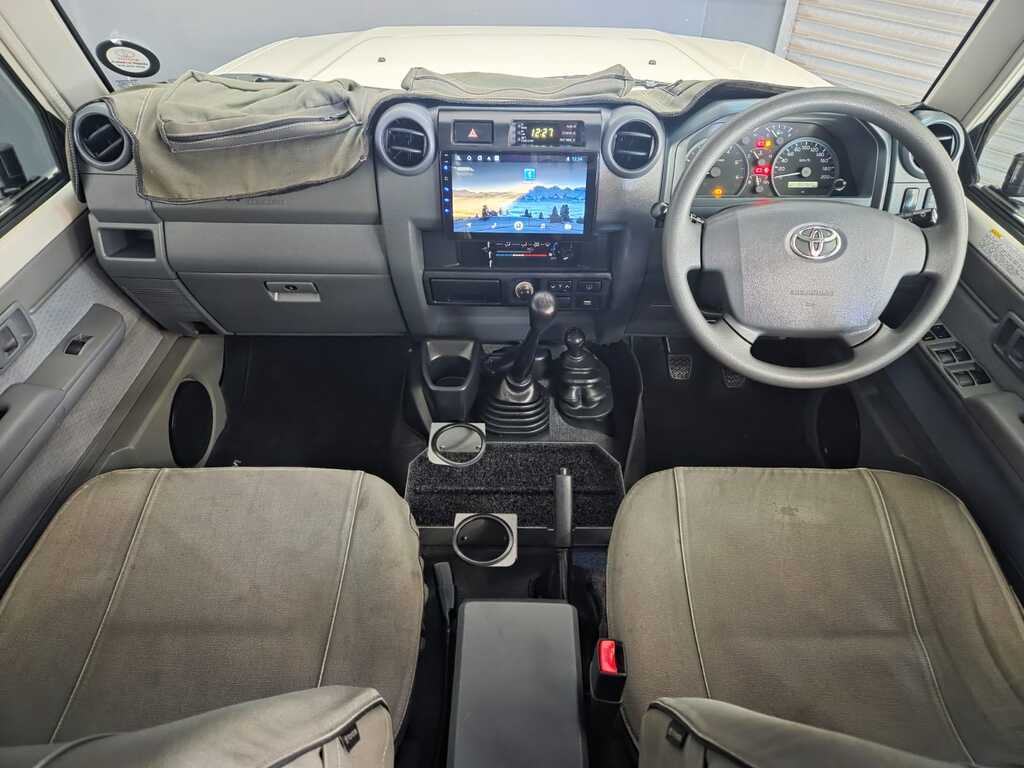 TOYOTA LANDCRUISER 70 SERIE LANDCRUISER 76 4.5D V8 S/W - 4