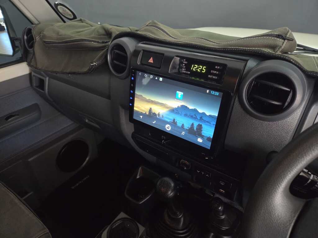 TOYOTA LANDCRUISER 70 SERIE LANDCRUISER 76 4.5D V8 S/W - 6