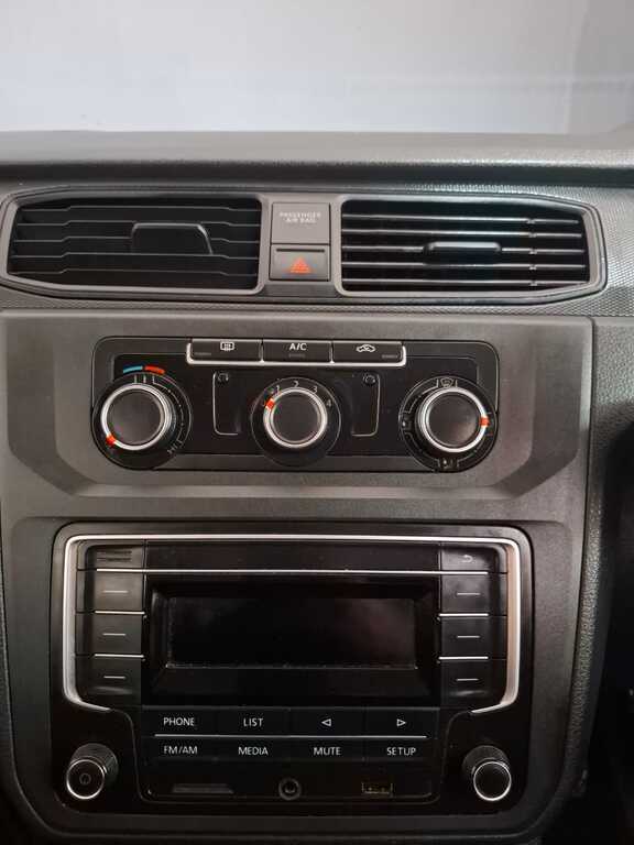 VOLKSWAGEN CADDY CADDY4 MAXI 2.0TDi (81KW) F/C P/V - 5