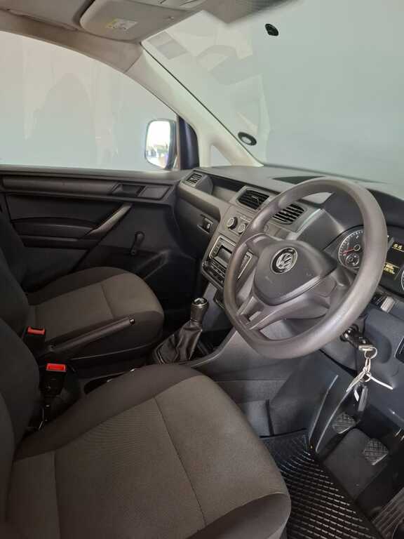 VOLKSWAGEN CADDY CADDY4 MAXI 2.0TDi (81KW) F/C P/V - 6