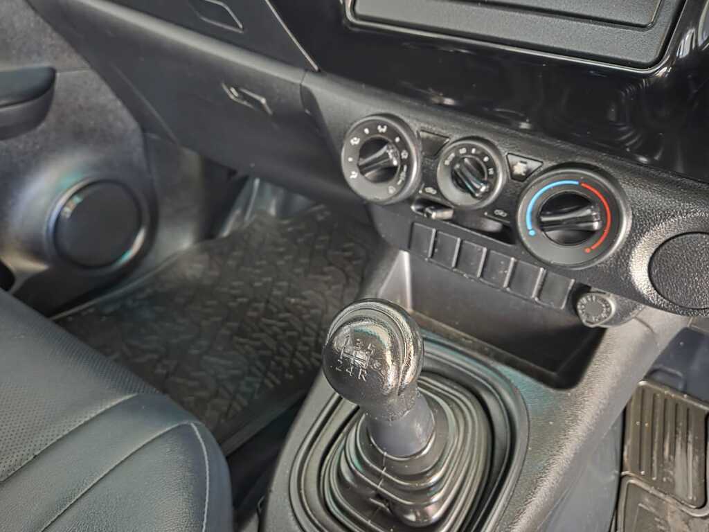 TOYOTA HILUX HILUX 2.4 GD A/C P/U S/C - 5