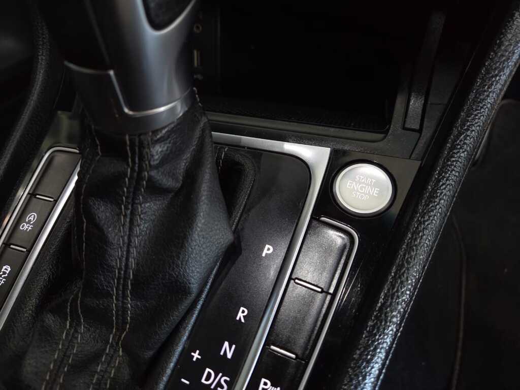 VOLKSWAGEN GOLF 7 GOLF VII 2.0 TSI R DSG - 8