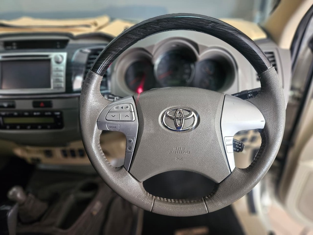 TOYOTA FORTUNER FORTUNER 3.0D-4D HERITAGE 4X4 A/T - 5