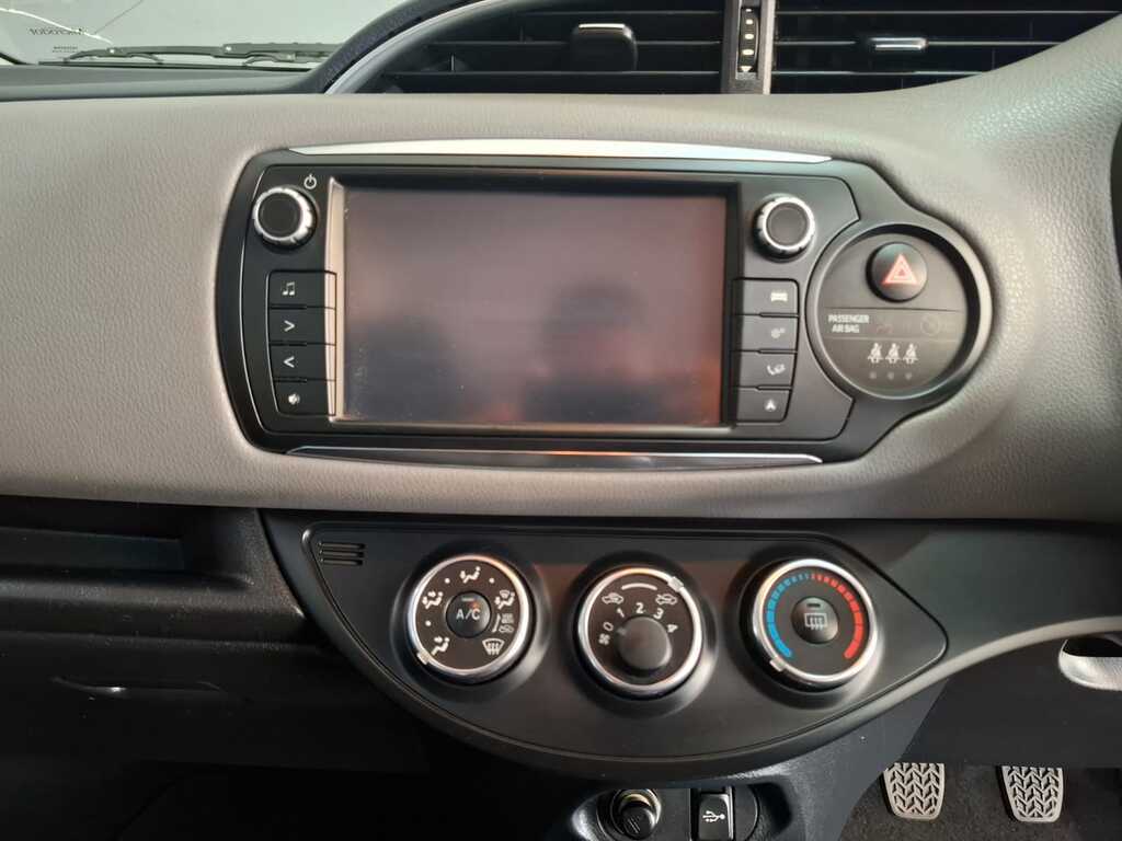 TOYOTA YARIS YARIS 1.0 XS 5Dr - 6