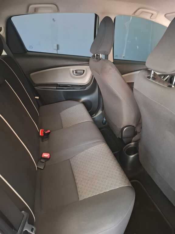 TOYOTA YARIS YARIS 1.0 XS 5Dr - 8