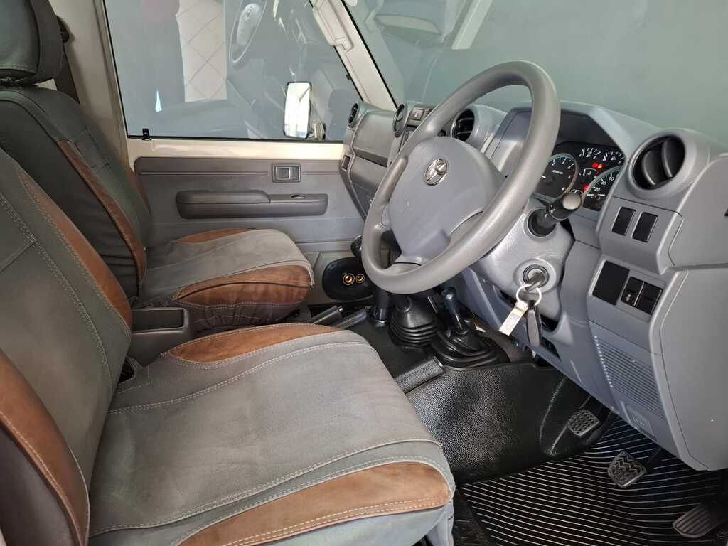 TOYOTA LAND CRUISER PICK UP LAND CRUISER 79 4.5D P/U S/C - 4