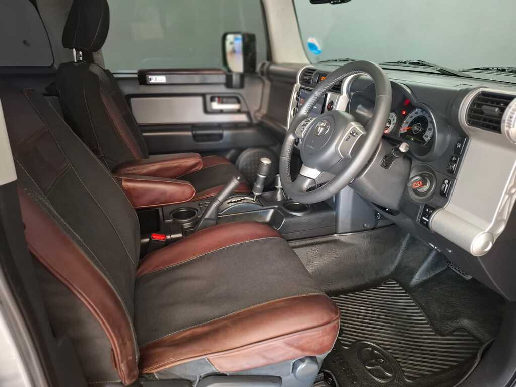 TOYOTA LAND CRUISER 70 L/CRUISER FJ 4.0 V6 CRUISER - 5