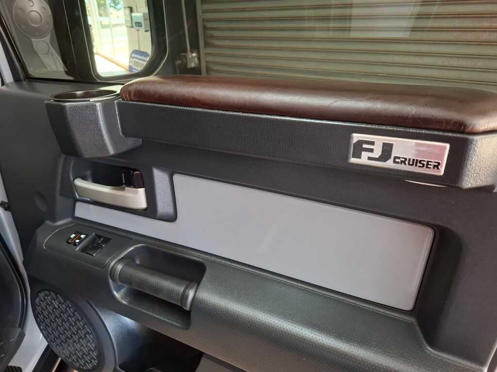 TOYOTA LAND CRUISER 70 L/CRUISER FJ 4.0 V6 CRUISER - 7