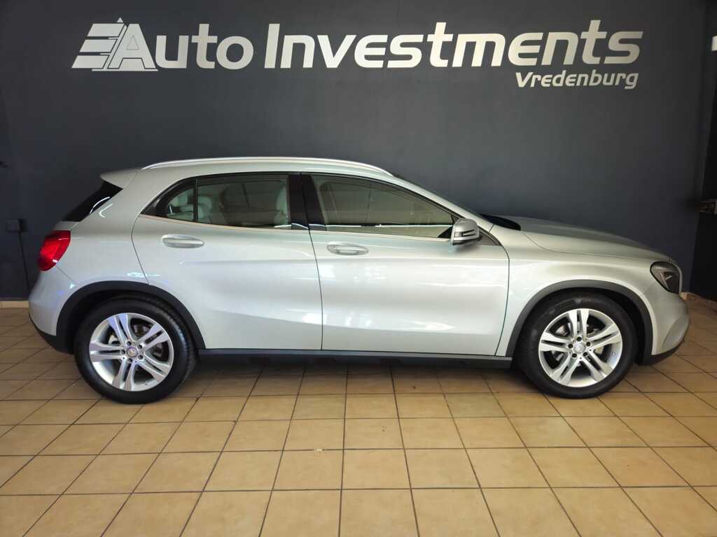 MERCEDES-BENZ GLA GLA 200 A/T - 2