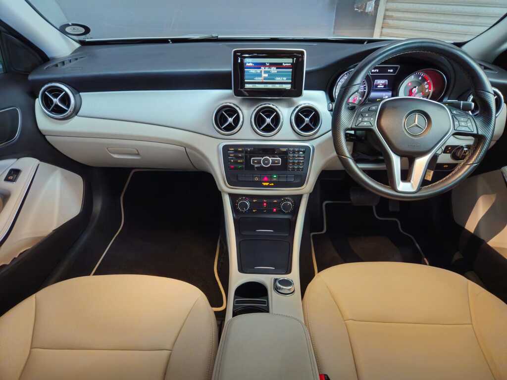 MERCEDES-BENZ GLA GLA 200 A/T - 4