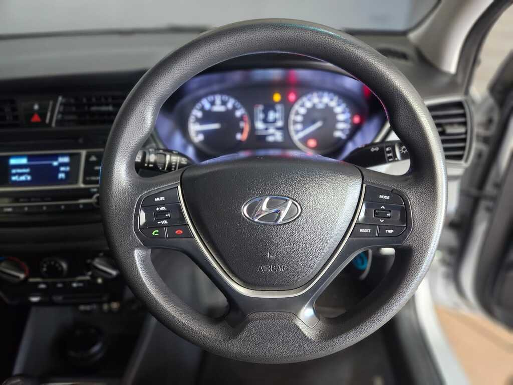 HYUNDAI i20 i20 1.2 MOTION