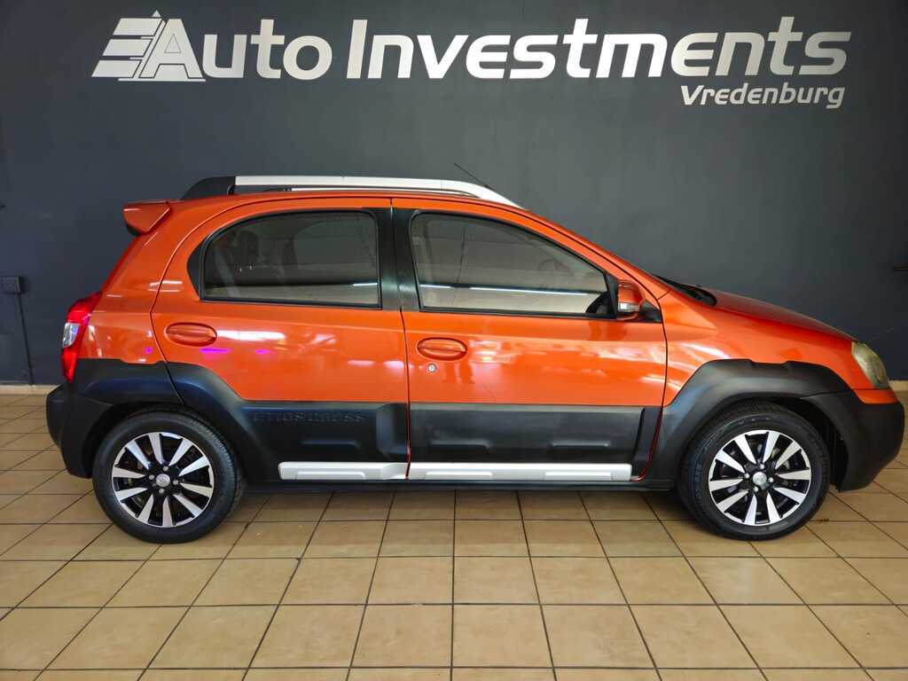 TOYOTA ETIOS ETIOS CROSS 1.5 Xs 5Dr