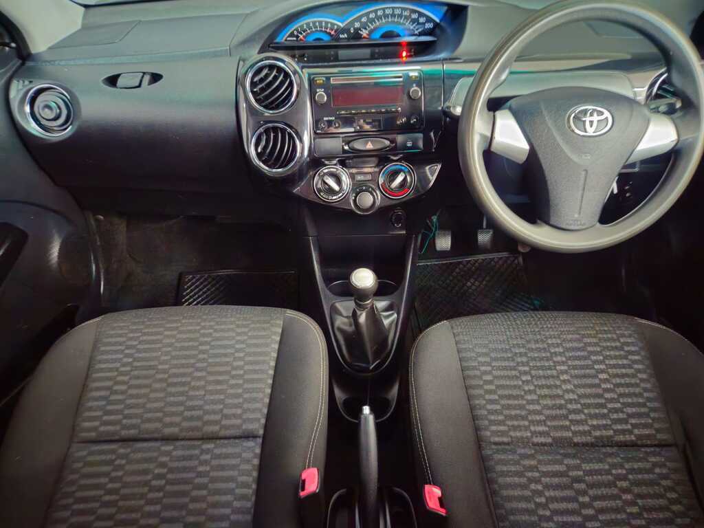 TOYOTA ETIOS ETIOS CROSS 1.5 Xs 5Dr