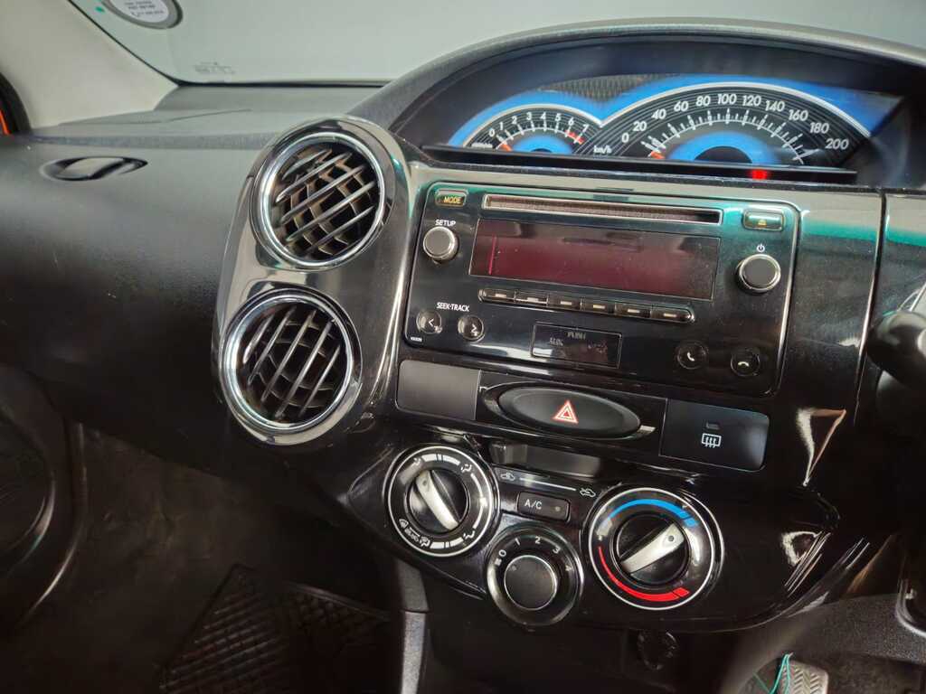 TOYOTA ETIOS ETIOS CROSS 1.5 Xs 5Dr