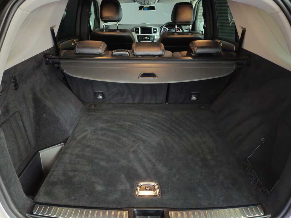 MERCEDES-BENZ M CLASS ML 350 BLUETEC - 11