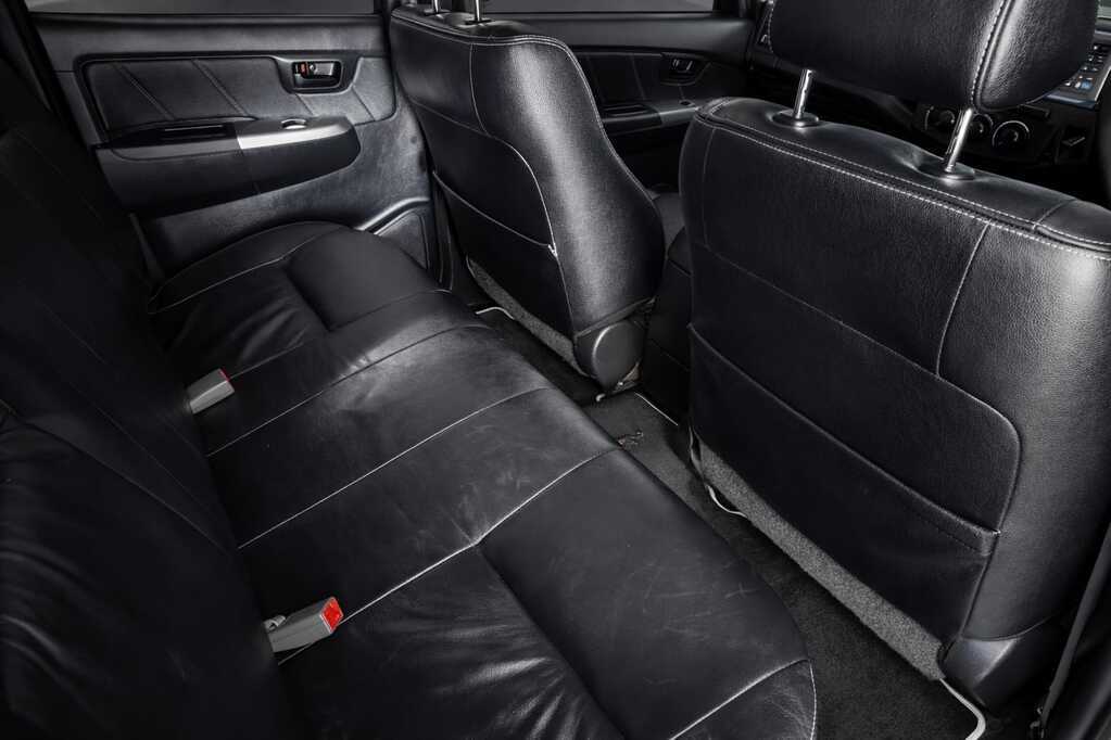 TOYOTA HILUX HILUX 2.5 D-4D LEGEND 45 R/B P/U D/C