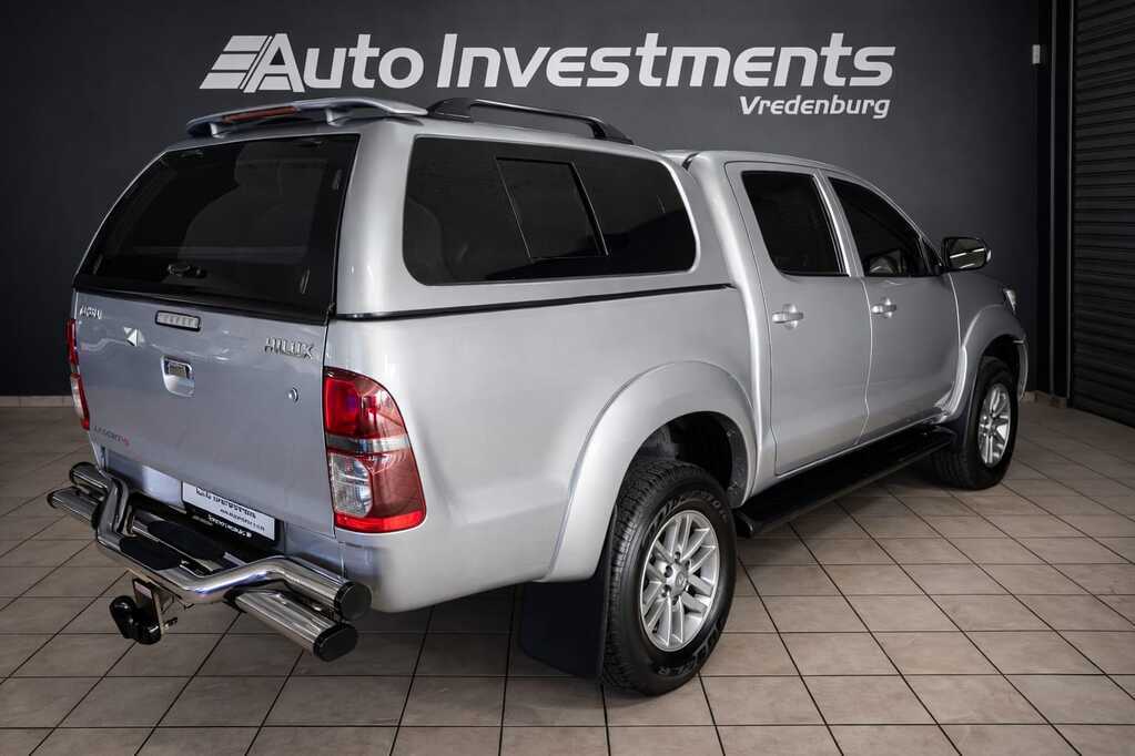 TOYOTA HILUX HILUX 2.5 D-4D LEGEND 45 R/B P/U D/C