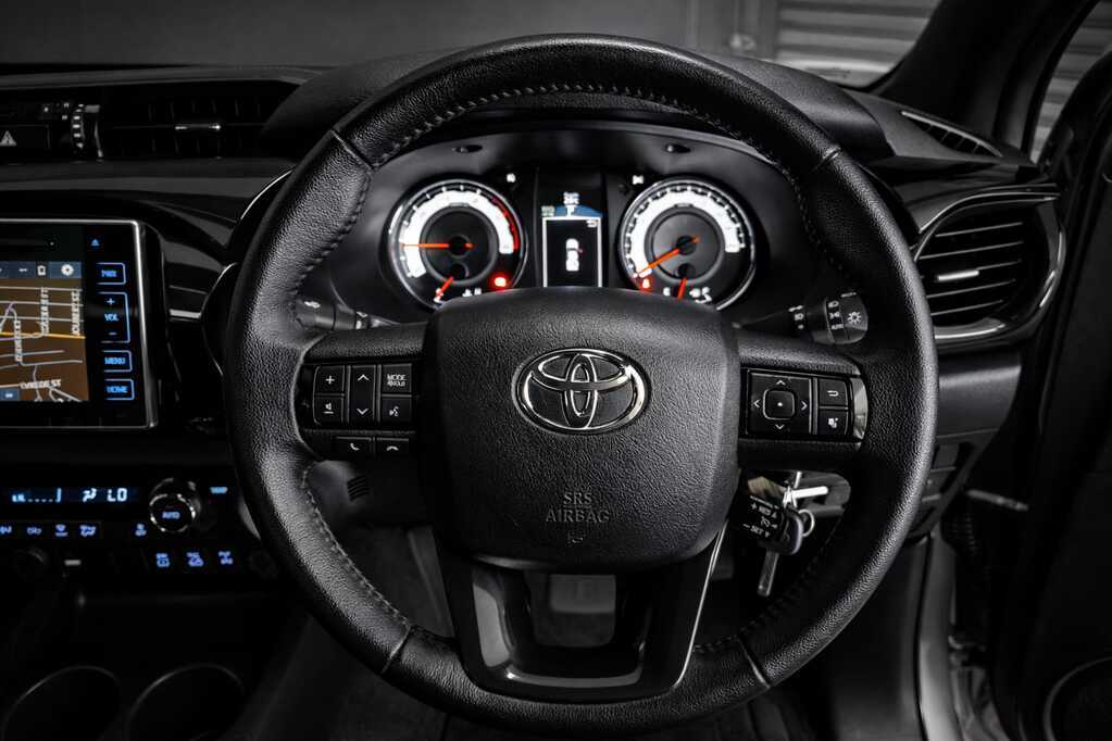 TOYOTA HILUX HILUX 2.8 GD-6 RAIDER 4X4 A/T P/U D/C