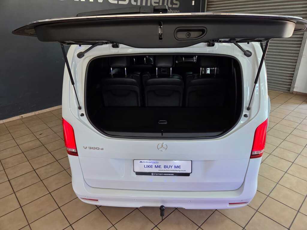 MERCEDES-BENZ V CLASS V300d EXCLUSIVE - 4