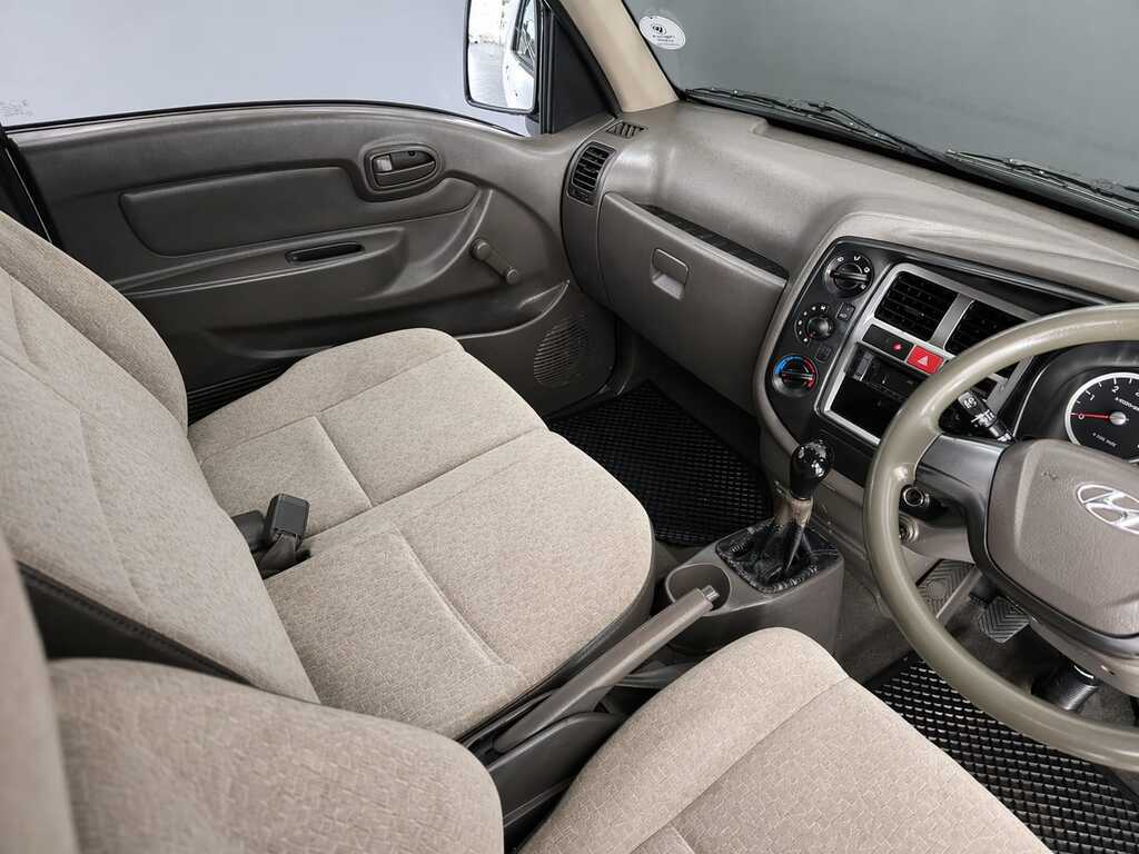 HYUNDAI H100 H100 2.6D F/C D/S - 4