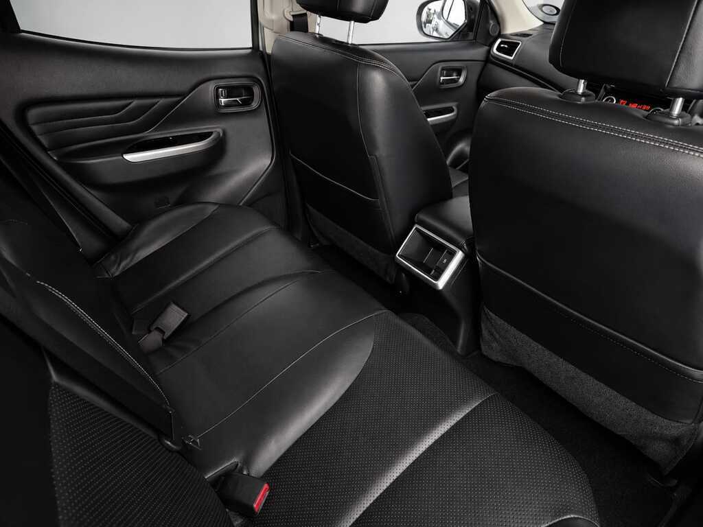 MITSUBISHI TRITON TRITON 2.4 Di-DC P/U D/C - 10