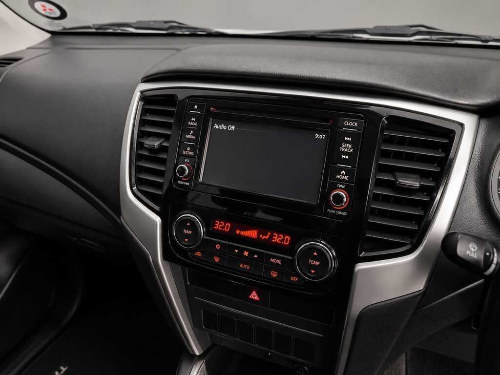 MITSUBISHI TRITON TRITON 2.4 Di-DC P/U D/C - 6