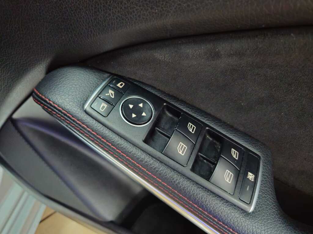 MERCEDES-BENZ A CLASS A 200d AMG A/T - 7