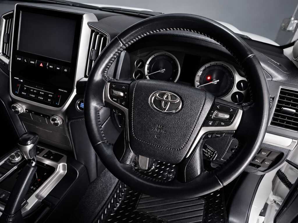 TOYOTA LAND CRUISER 200 LAND CRUISER 200 V8 4.5D VX-R A/T - 4