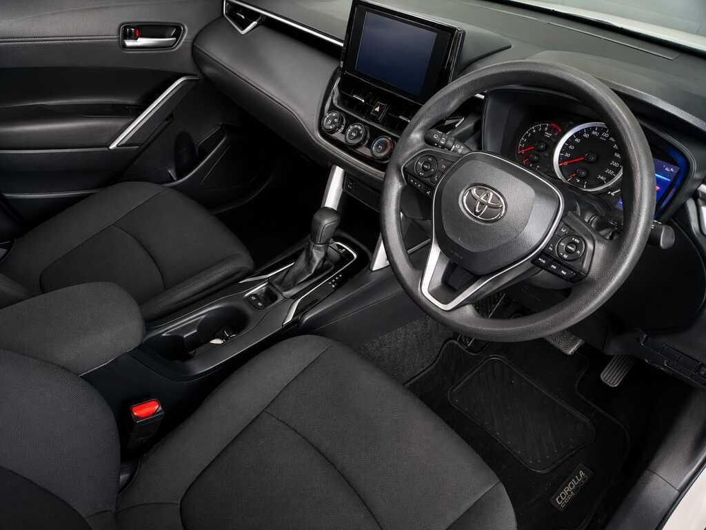 TOYOTA COROLLA CROSS COROLLA CROSS 1.8 Xi - 8