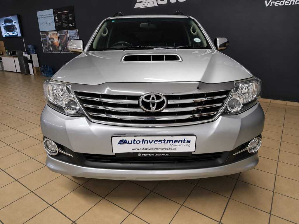 TOYOTA FORTUNER FORTUNER 2.5D-4D RB A/T - 2