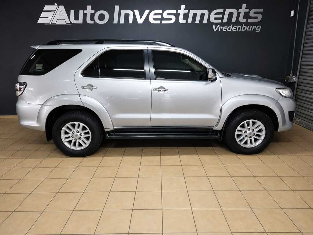 TOYOTA FORTUNER FORTUNER 2.5D-4D RB A/T - 3