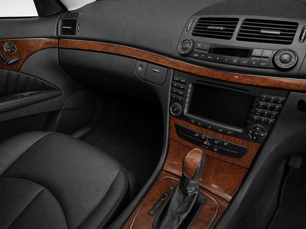 MERCEDES-BENZ E CLASS SEDAN E 350 - 11