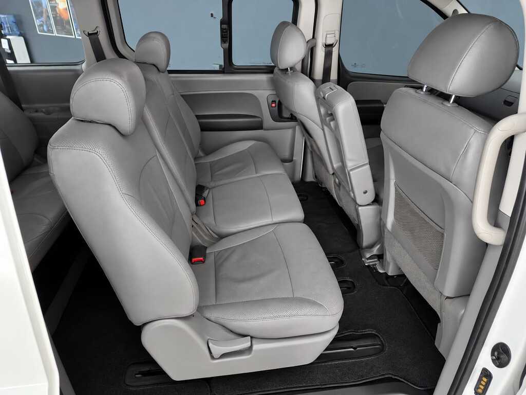 HYUNDAI H-1 H-1 2.5 CRDI A/T/ 2.5 ELITE A/T - 9