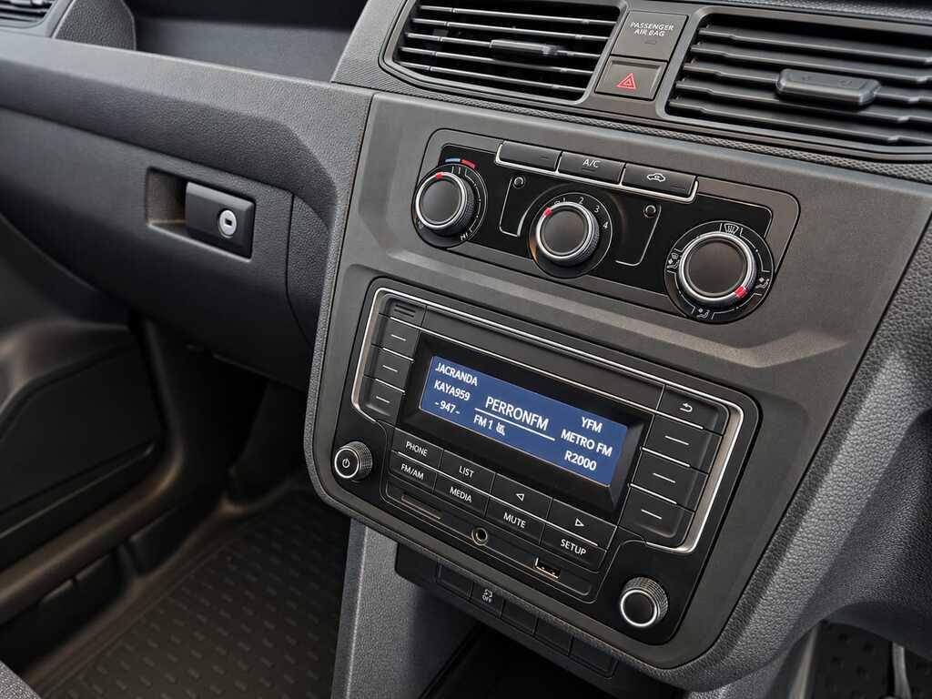 VOLKSWAGEN CADDY CADDY4 MAXI 2.0TDi (81KW) F/C P/V - 6