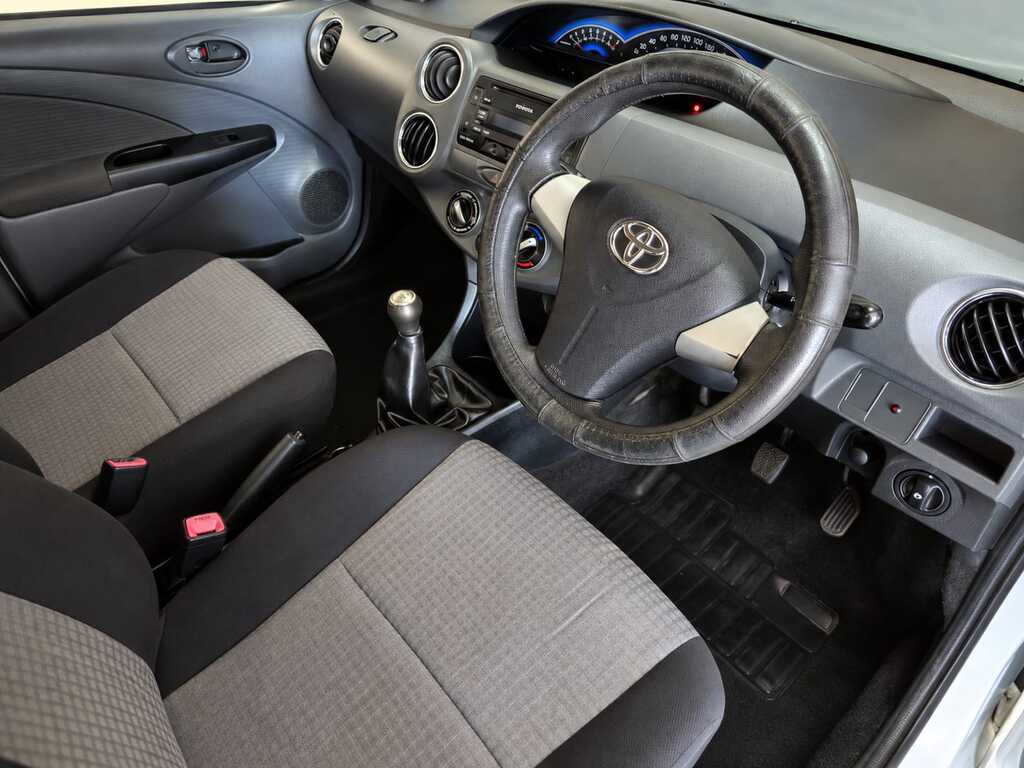 TOYOTA ETIOS ETIOS 1.5 Xs/SPRINT 5Dr - 6
