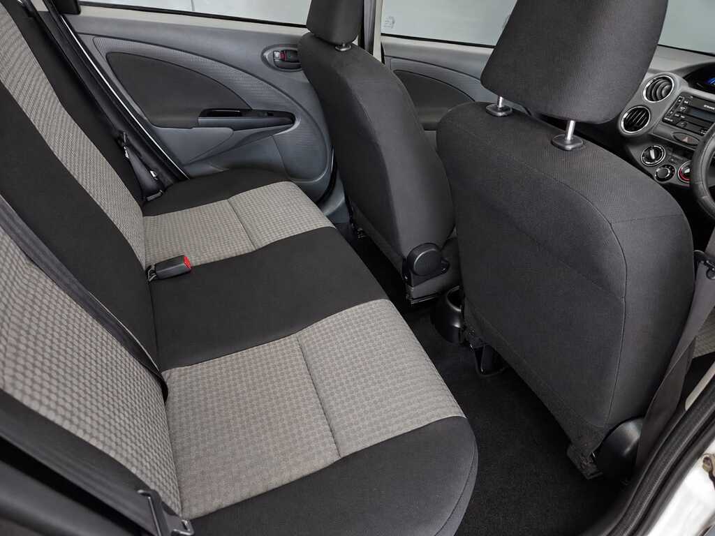 TOYOTA ETIOS ETIOS 1.5 Xs/SPRINT 5Dr - 7
